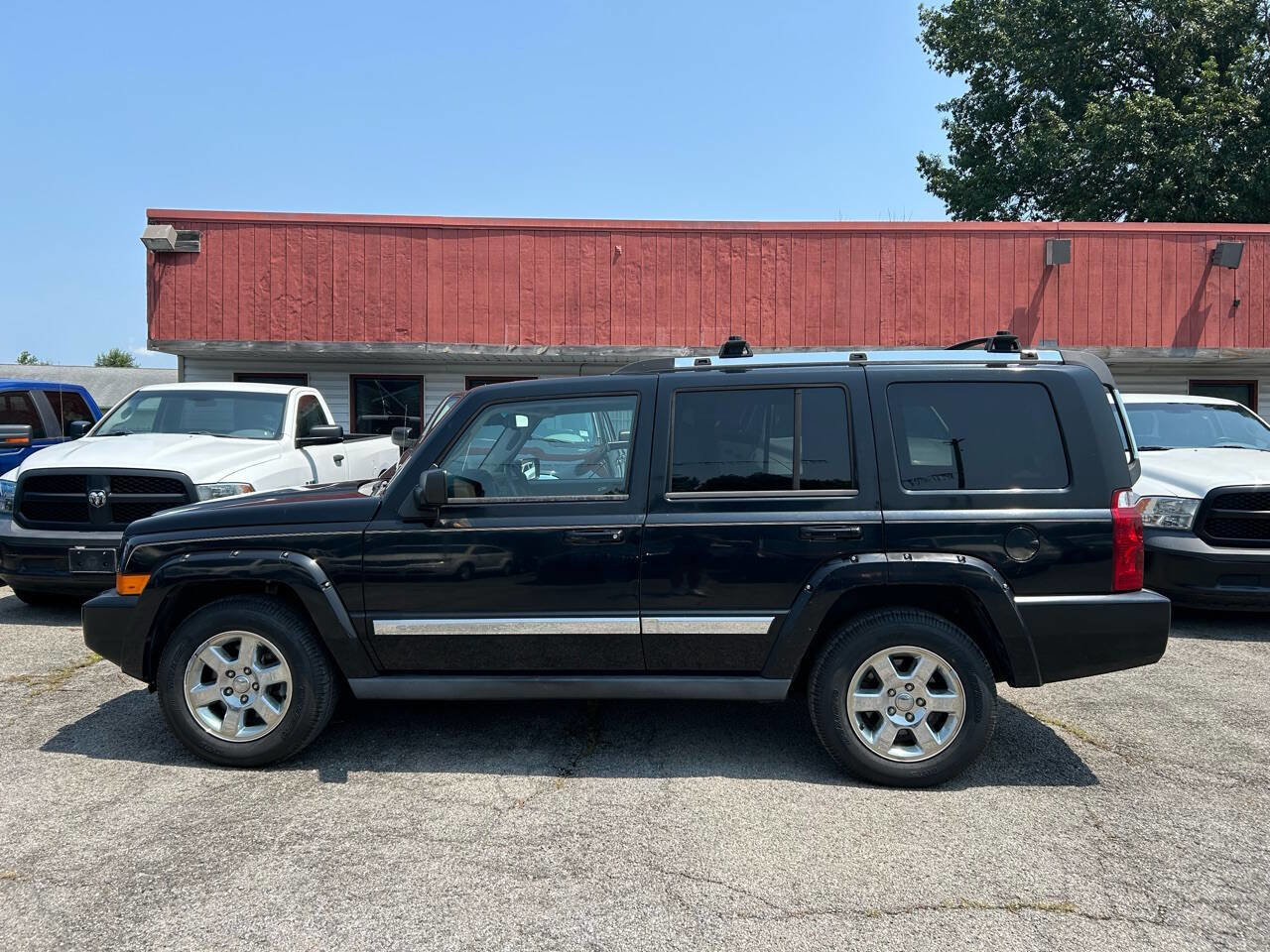 Used 2006 Jeep Commander Limited image 4