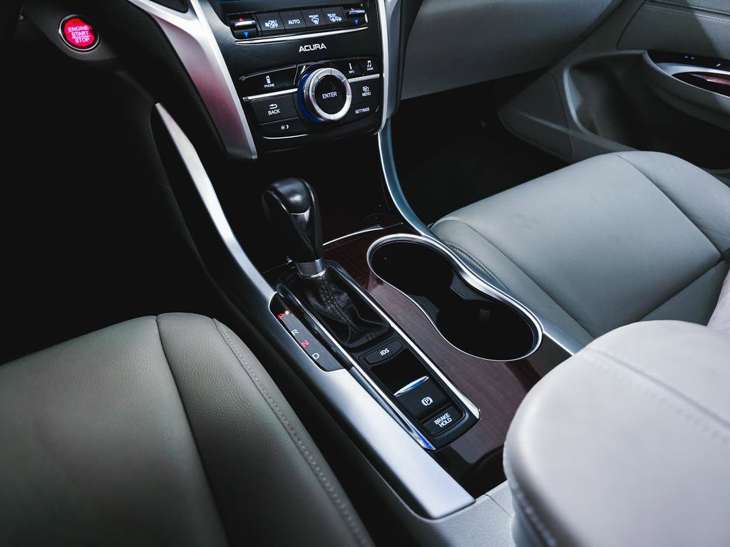 Used 2015 Acura TLX FWD image 28