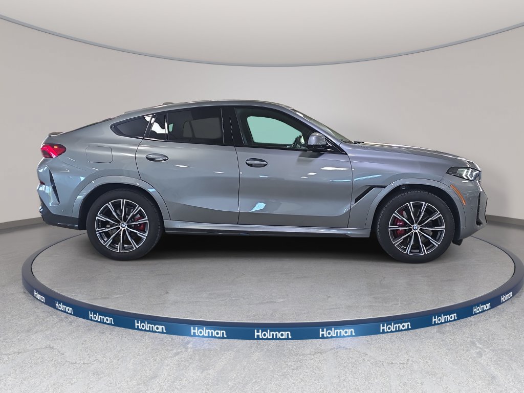 Certified 2024 BMW X6 xDrive40i w/ Premium Package AWD/4WD image 6