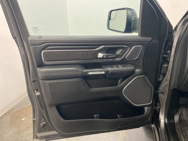 Used 2023 RAM 1500 Laramie AWD/4WD image 21