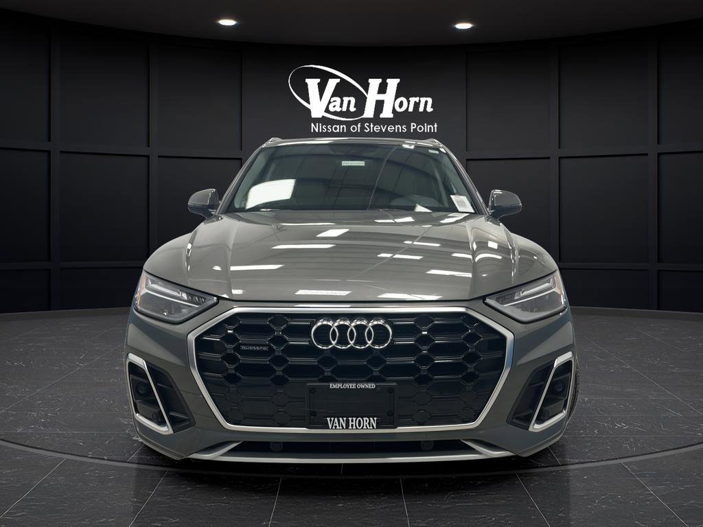 Used 2024 Audi Q5 2.0T Premium w/ Convenience Package image 8