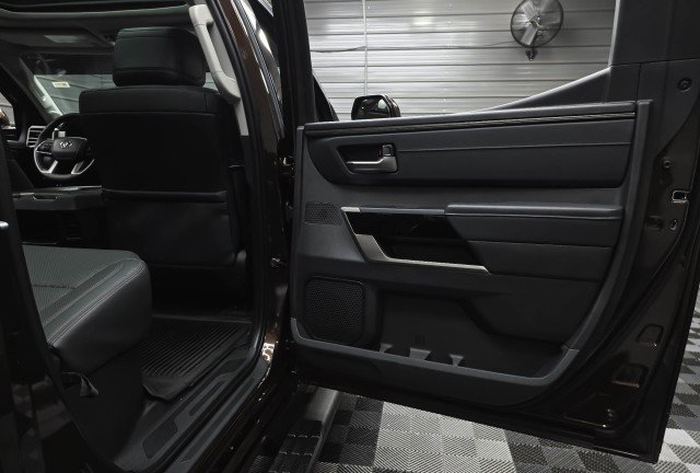 Used 2023 Toyota Tundra Limited AWD/4WD image 40