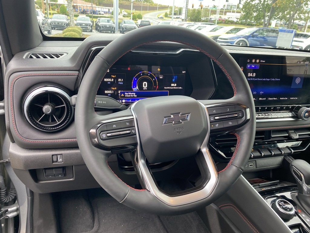 Used 2024 Chevrolet Colorado Z71 w/ Z71 Convenience Package 2 image 13