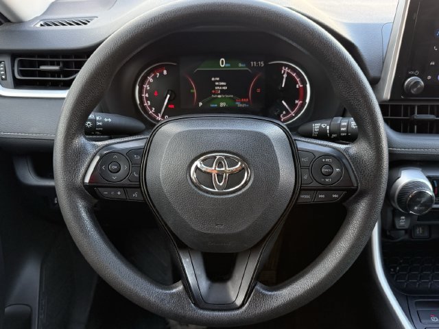Used 2025 Toyota RAV4 XLE FWD image 13
