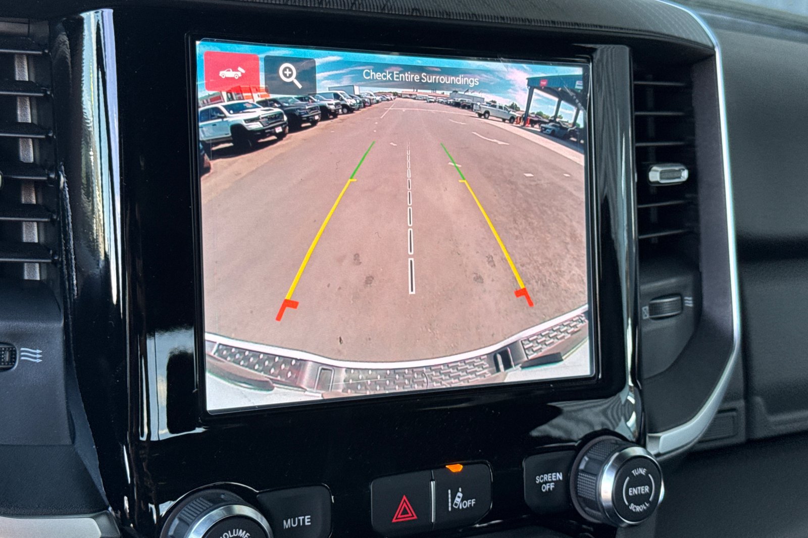 New 2027 RAM 1500 4x4 Crew Cab image 17