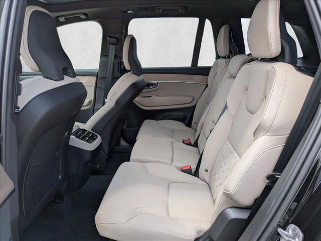 New 2026 Volvo XC90 B5 Plus w/ Protection Package AWD/4WD image 17