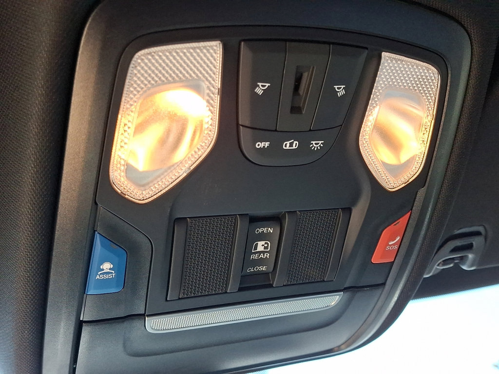 Used 2023 RAM 1500 Big Horn AWD/4WD image 32