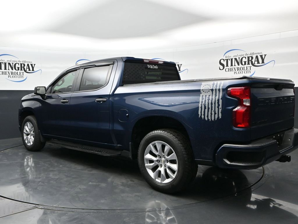 Used 2022 Chevrolet Silverado 1500 Custom w/ LPO, Dark Essentials Package RWD image 5
