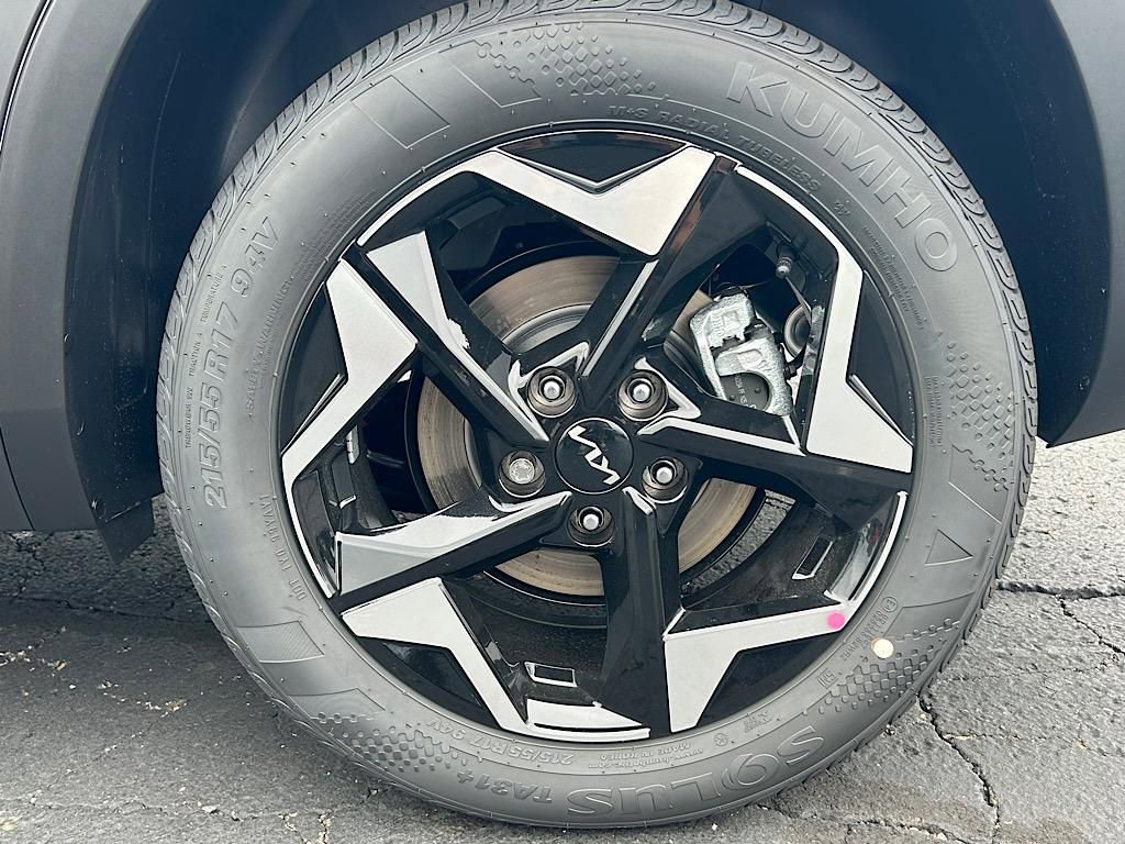 New 2026 Kia Seltos S image 22