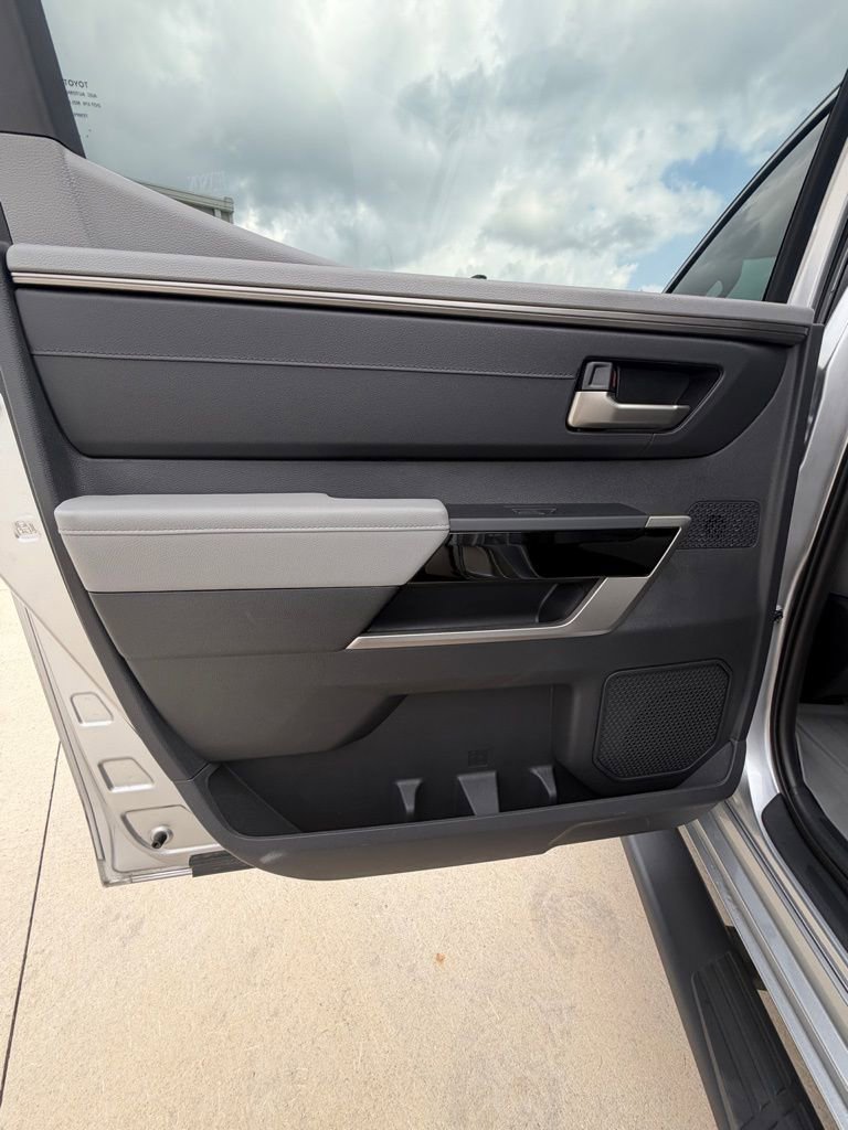 Used 2025 Toyota Tundra Limited w/ Power Package image 12
