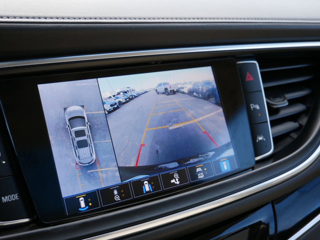 Used 2022 Buick Enclave Avenir w/ Avenir Technology Package AWD/4WD image 34