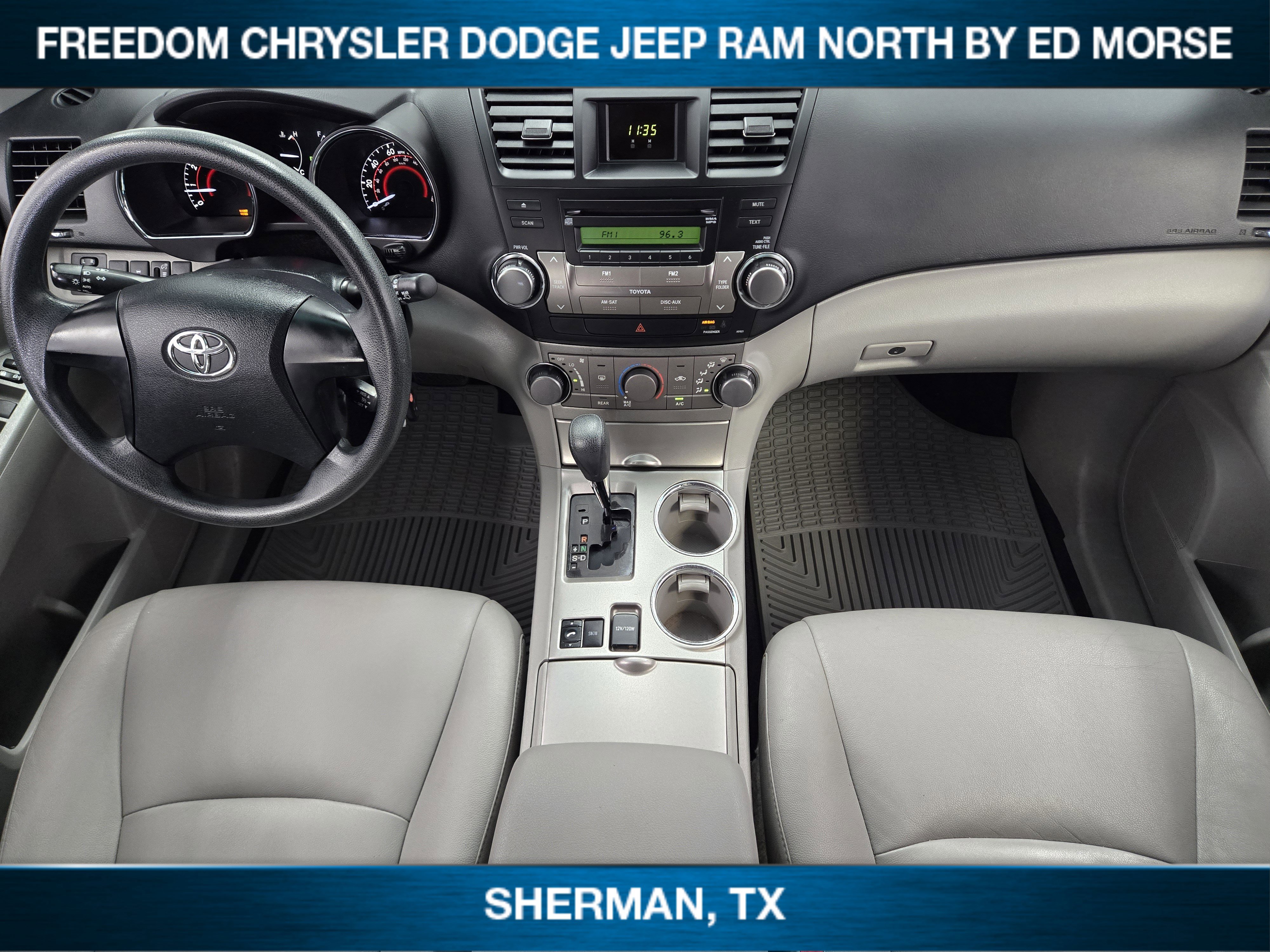 Used 2012 Toyota Highlander FWD w/ Tow Pkg image 17