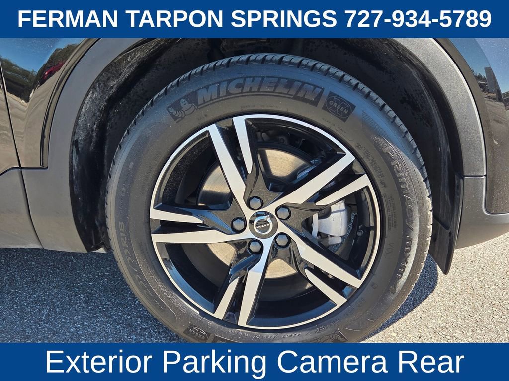 Certified 2025 Volvo XC40 B5 Core image 12