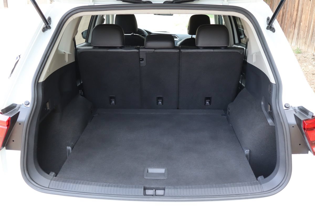 Used 2021 Volkswagen Tiguan SE AWD/4WD image 14