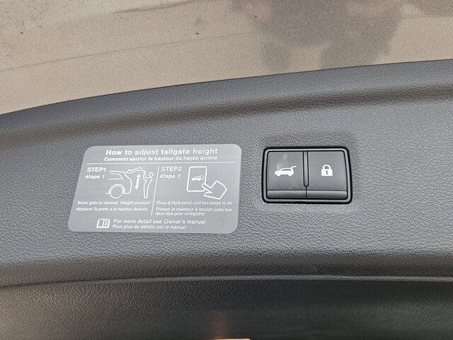 Certified 2025 INFINITI QX50 Luxe image 15