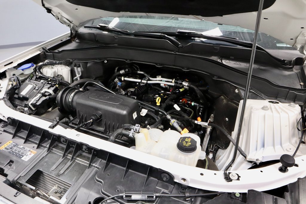 Certified 2024 Ford Explorer XLT w/ Equipment Group 202A image 16