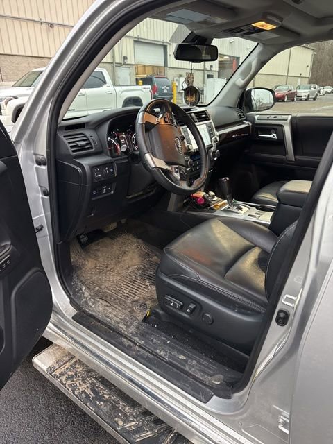 Used 2024 Toyota 4Runner Limited image 4