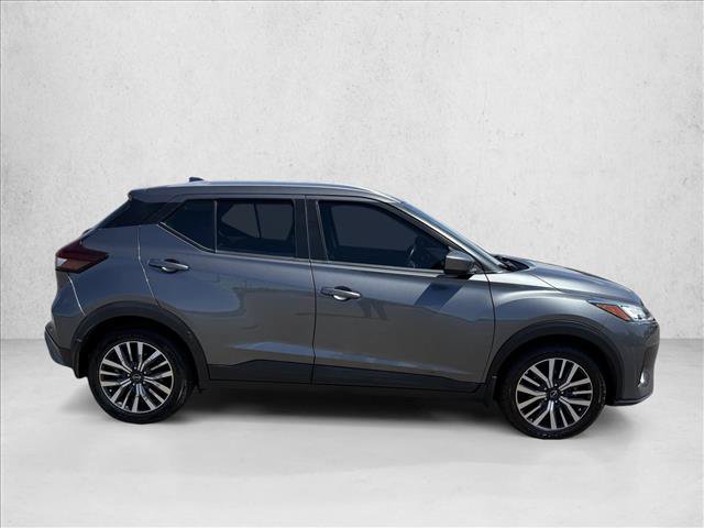 Used 2023 Nissan Kicks SV FWD image 4