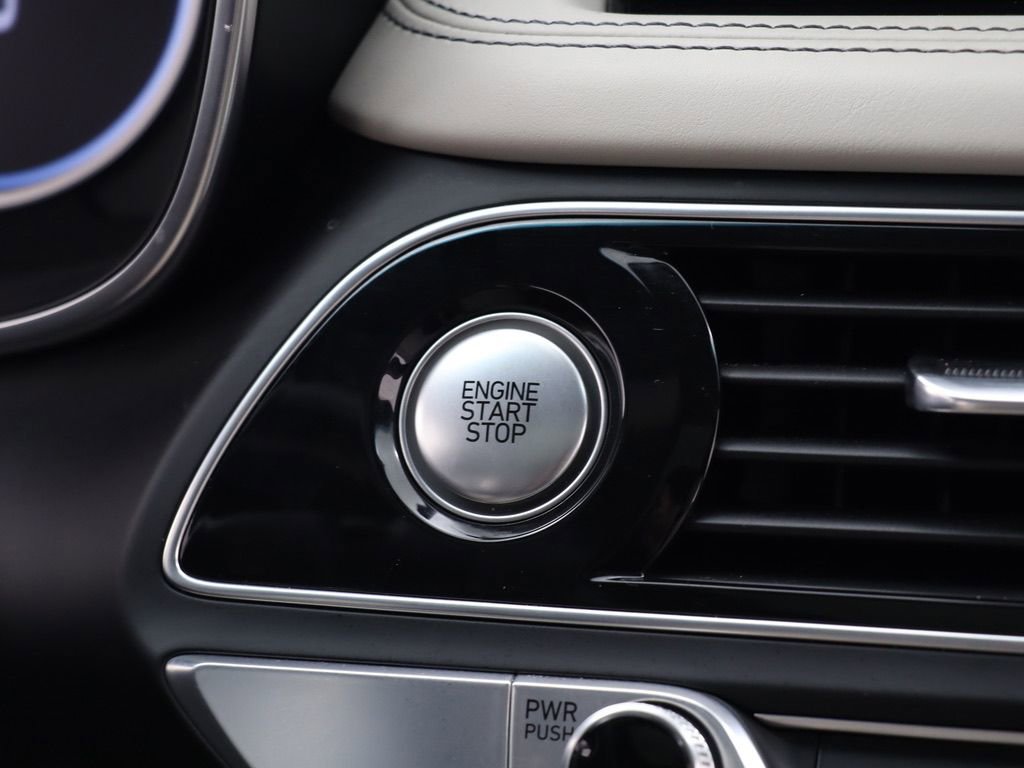 Used 2022 Genesis G70 3.3T w/ Sport Advanced Package image 26