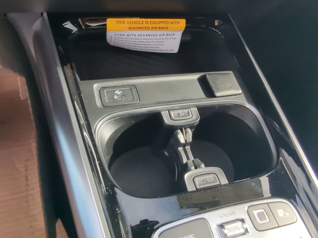 Used 2025 Mercedes-Benz GLA 250 image 8