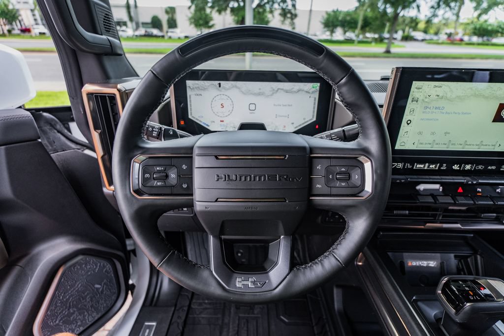 Used 2025 GMC Hummer EV 2X AWD/4WD image 24