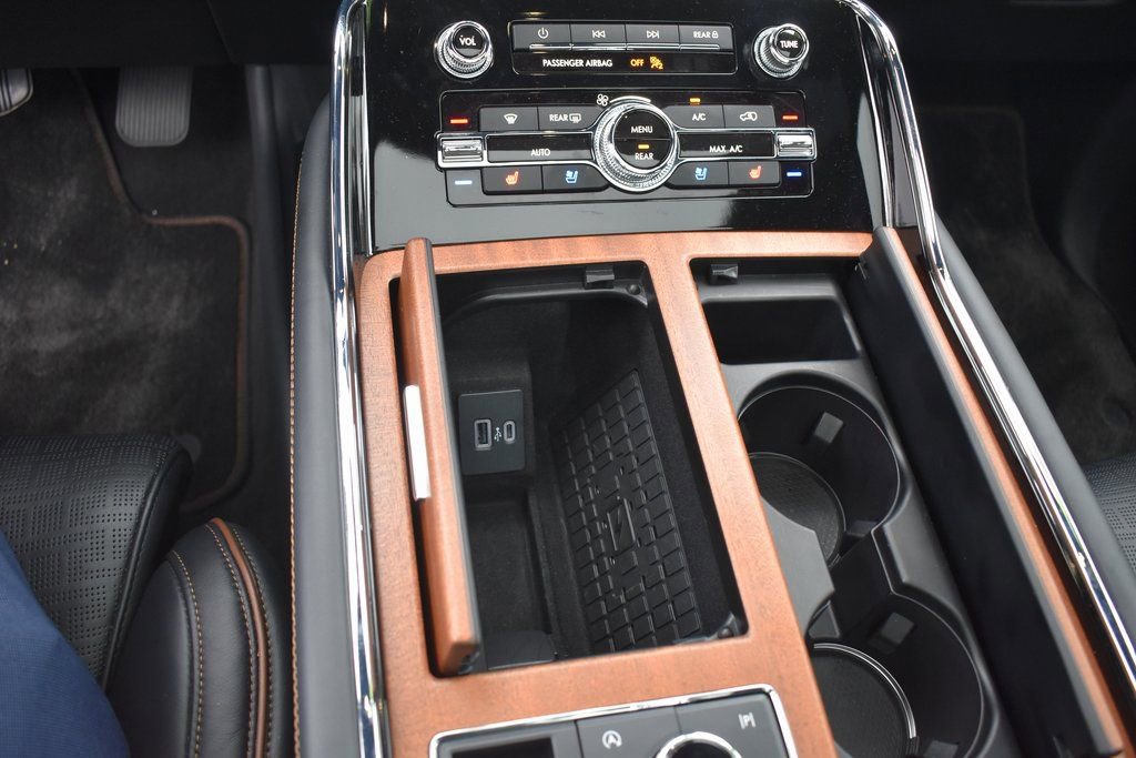 Used 2024 Lincoln Navigator Black Label image 29