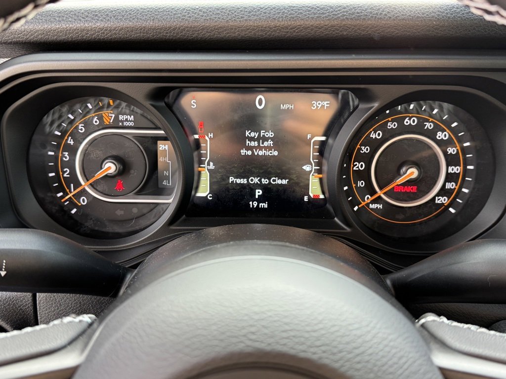 New 2025 Jeep Gladiator Sport image 19