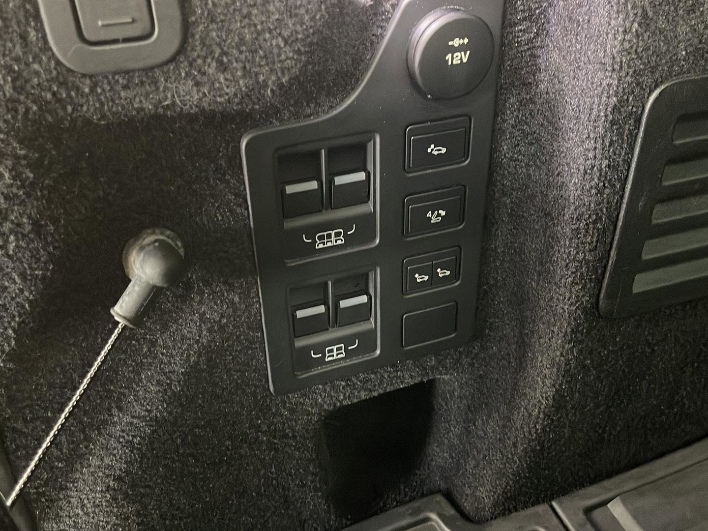 Used 2017 Land Rover Discovery HSE Luxury AWD/4WD image 8
