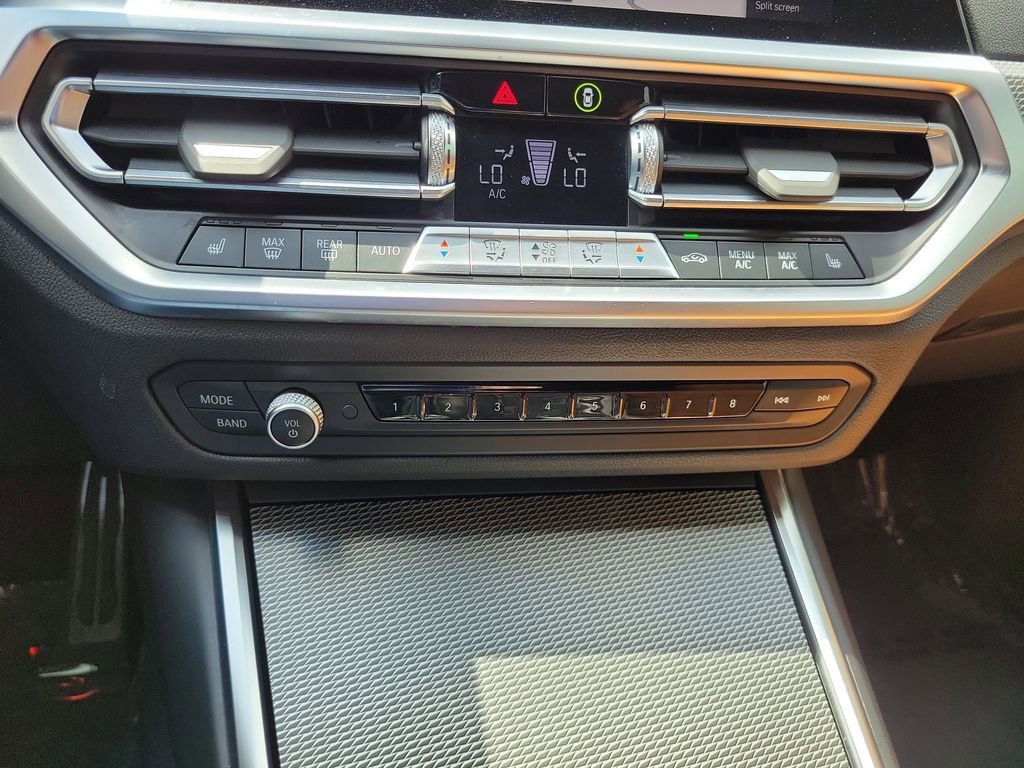 Used 2022 BMW 230i Coupe w/ Premium Package 2 RWD image 20