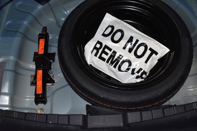 Used 2025 Nissan Sentra SV image 33