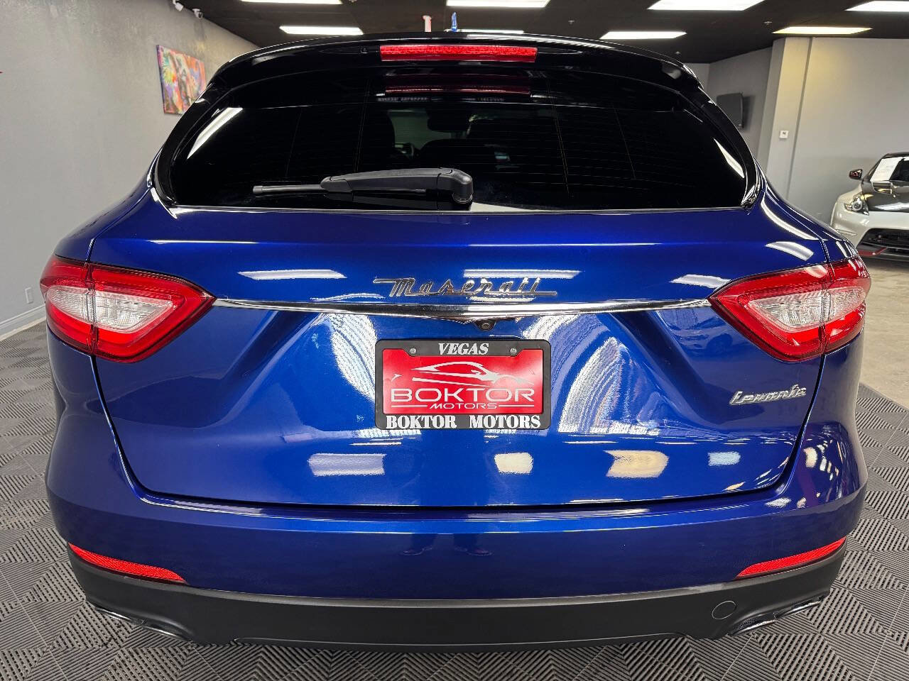 Used 2017 Maserati Levante image 12