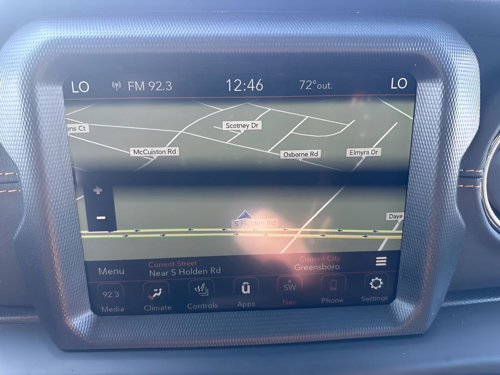 Used 2022 Jeep Wrangler Unlimited Sahara image 18