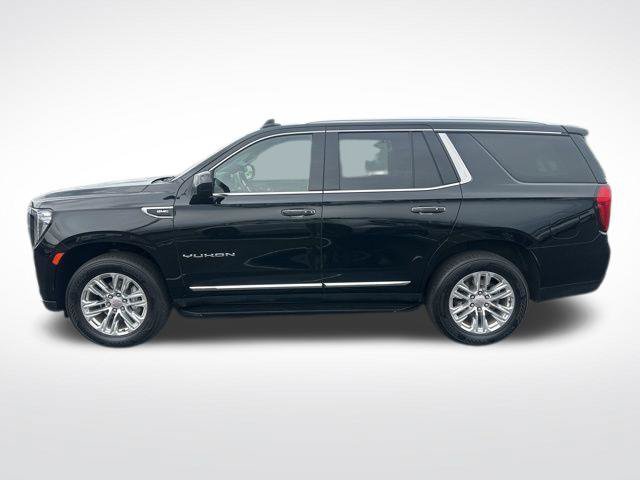 Used 2024 GMC Yukon SLT AWD/4WD image 3