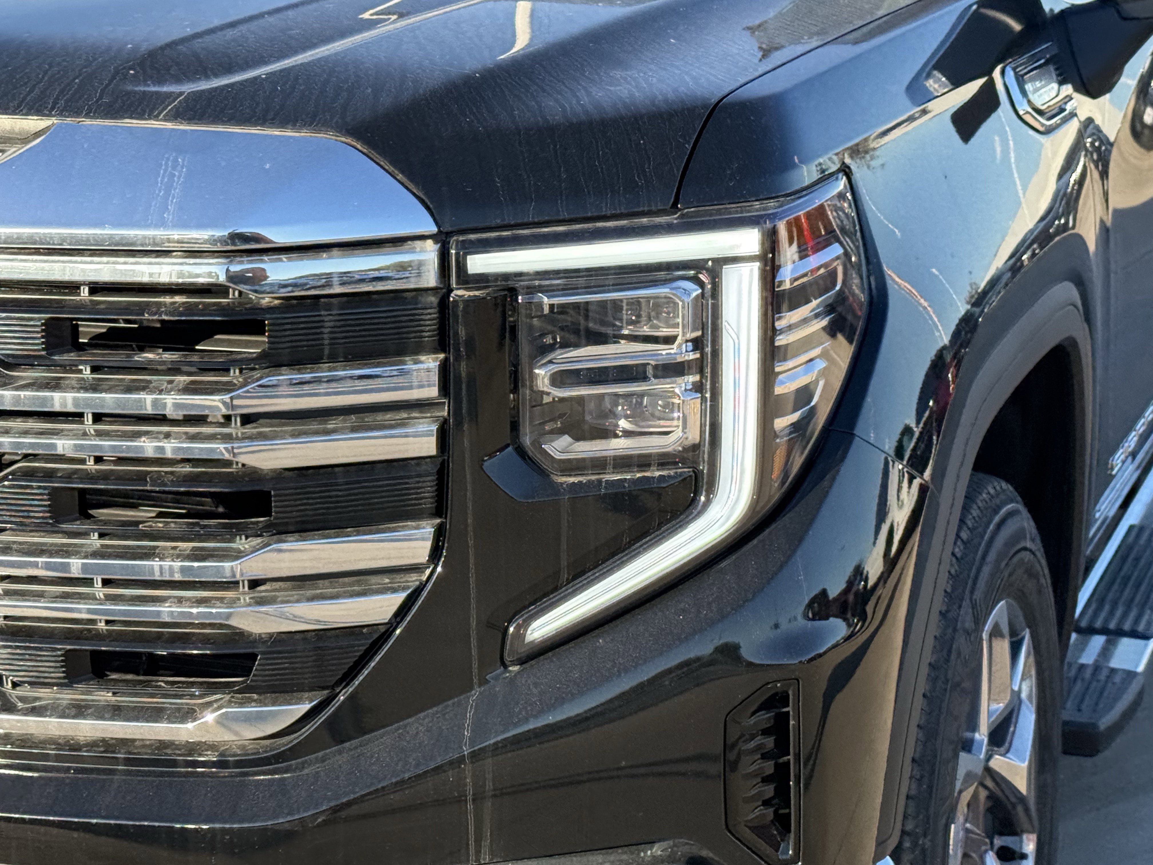New 2026 GMC Sierra 1500 SLT image 8