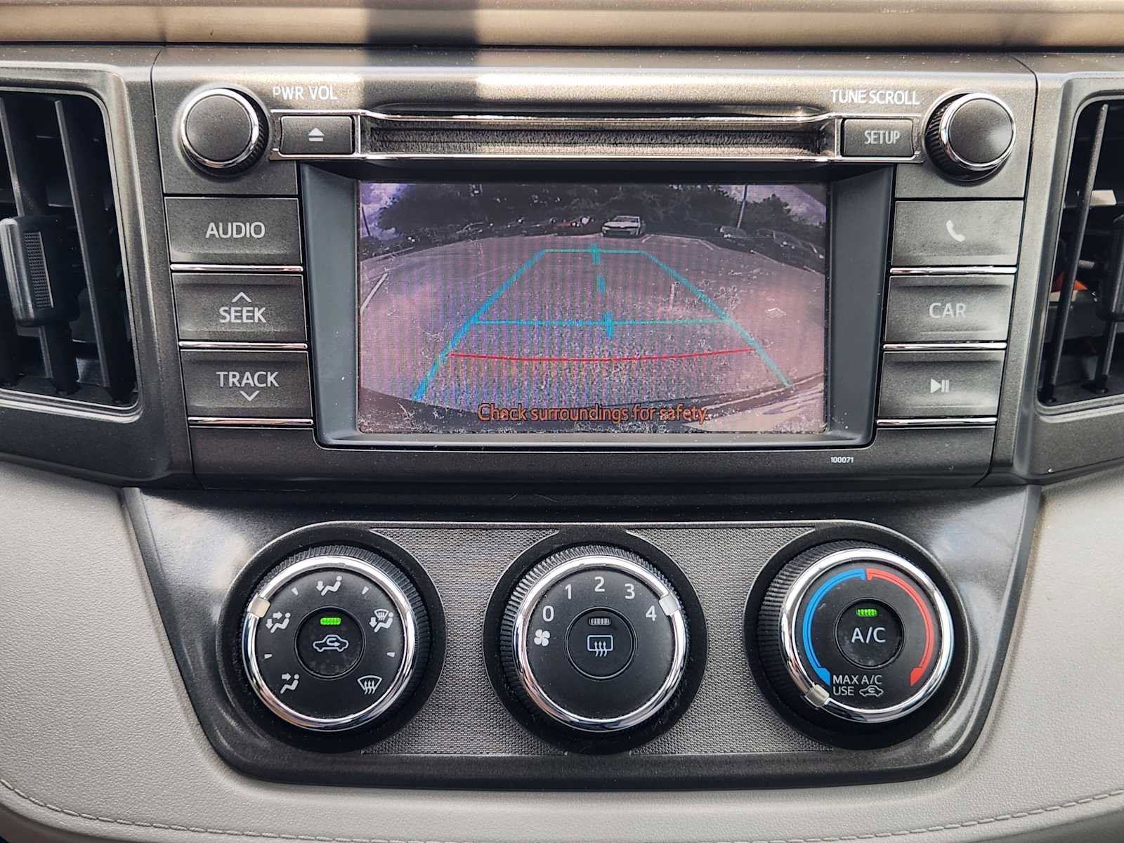 Used 2013 Toyota RAV4 LE FWD image 17