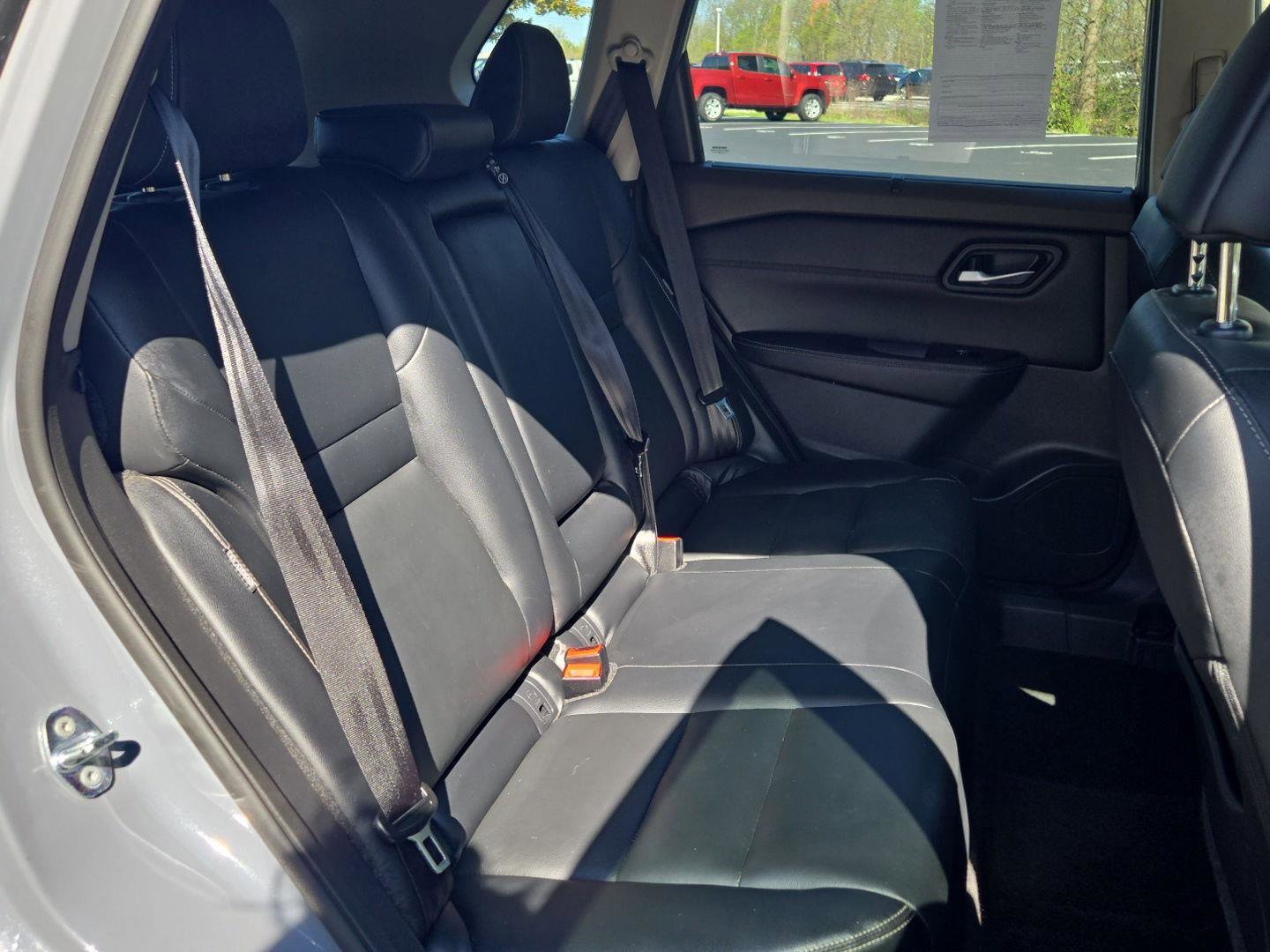 Used 2022 Nissan Rogue SL w/ SL Premium Package image 30