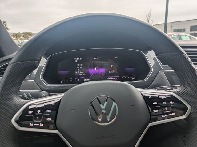 Used 2023 Volkswagen Tiguan S image 28