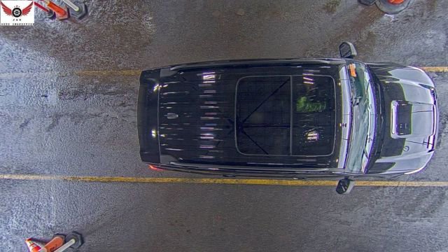 Used 2022 Ford Explorer XLT w/ Equipment Group 202A image 10