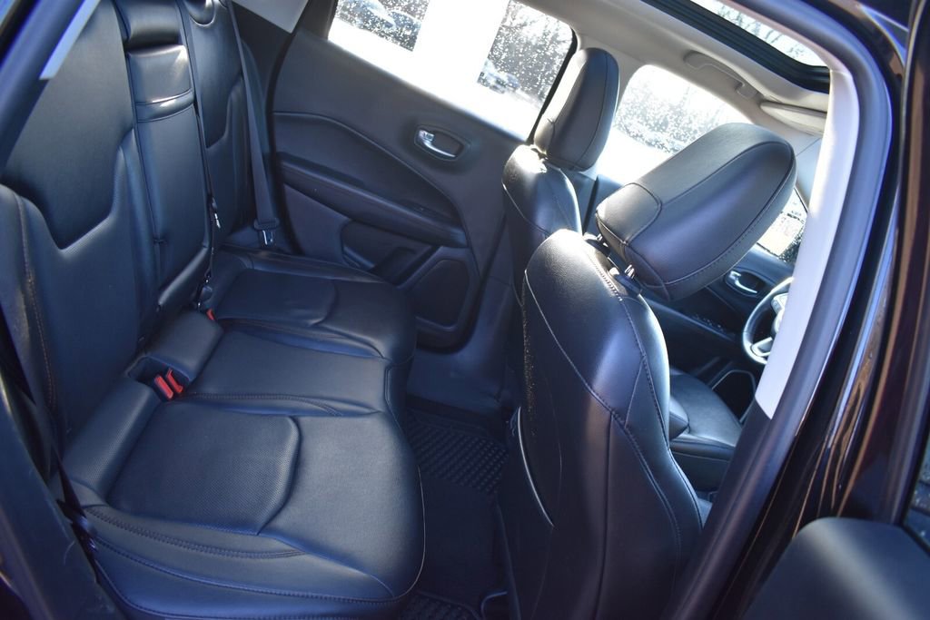 Used 2018 Jeep Compass Limited w/ Navigation Group image 18