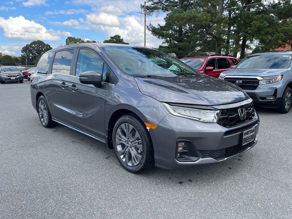 New 2026 Honda Odyssey Touring image 4