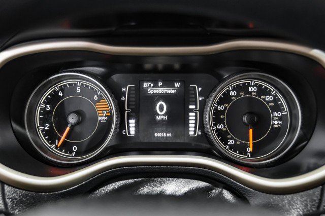 Used 2018 Jeep Cherokee Latitude FWD image 18