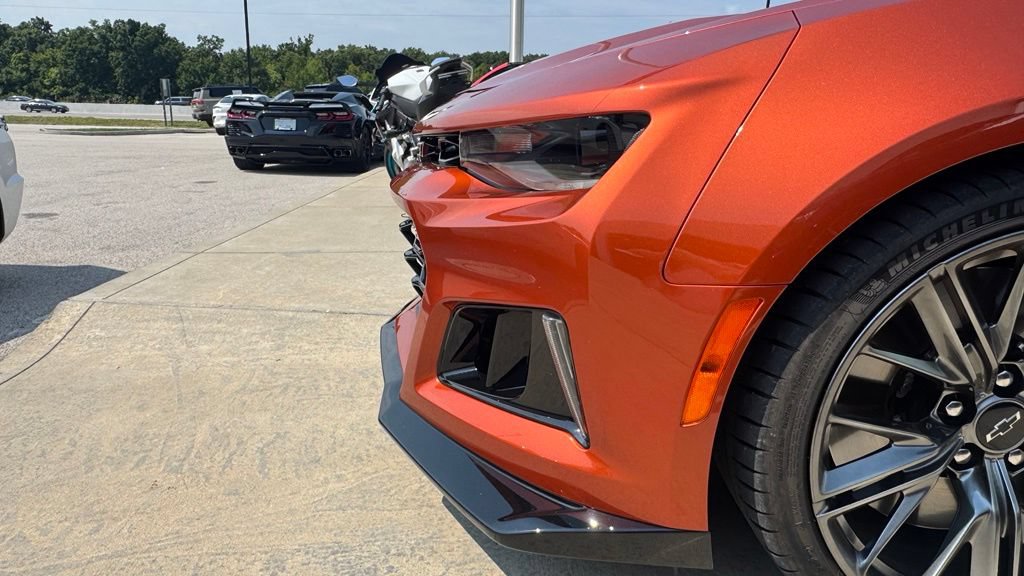 Used 2023 Chevrolet Camaro ZL1 RWD image 13