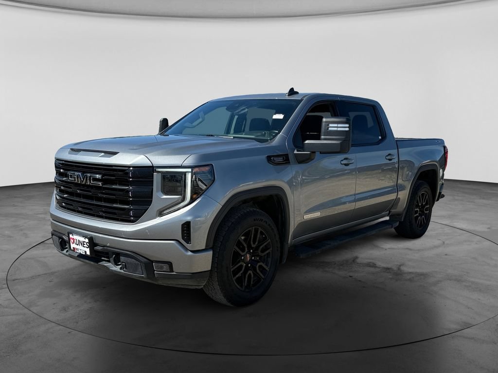 Used 2024 GMC Sierra 1500 Elevation w/ LPO, Elevation Black Package AWD/4WD image 5