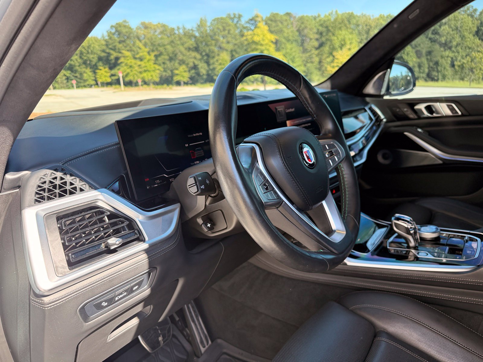 Used 2024 BMW ALPINA XB7 AWD/4WD image 22