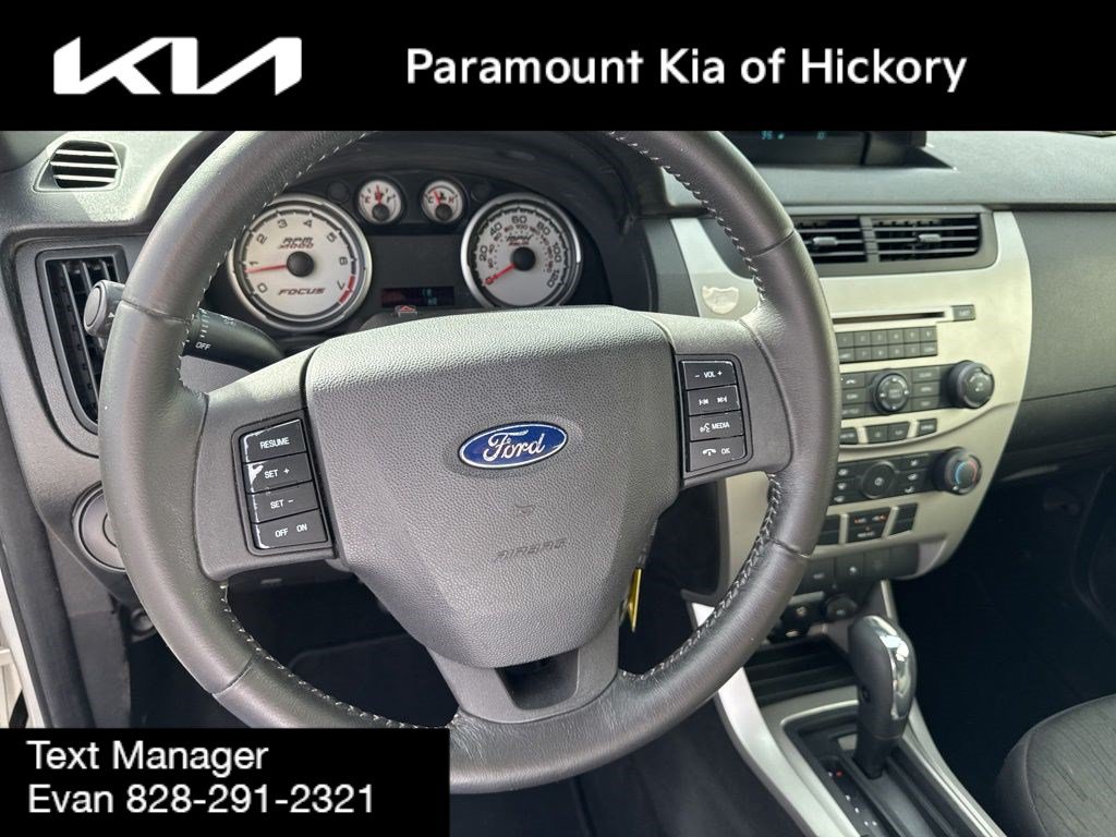 Used 2011 Ford Focus SE w/ 201A Rapid Spec Order Code FWD image 17