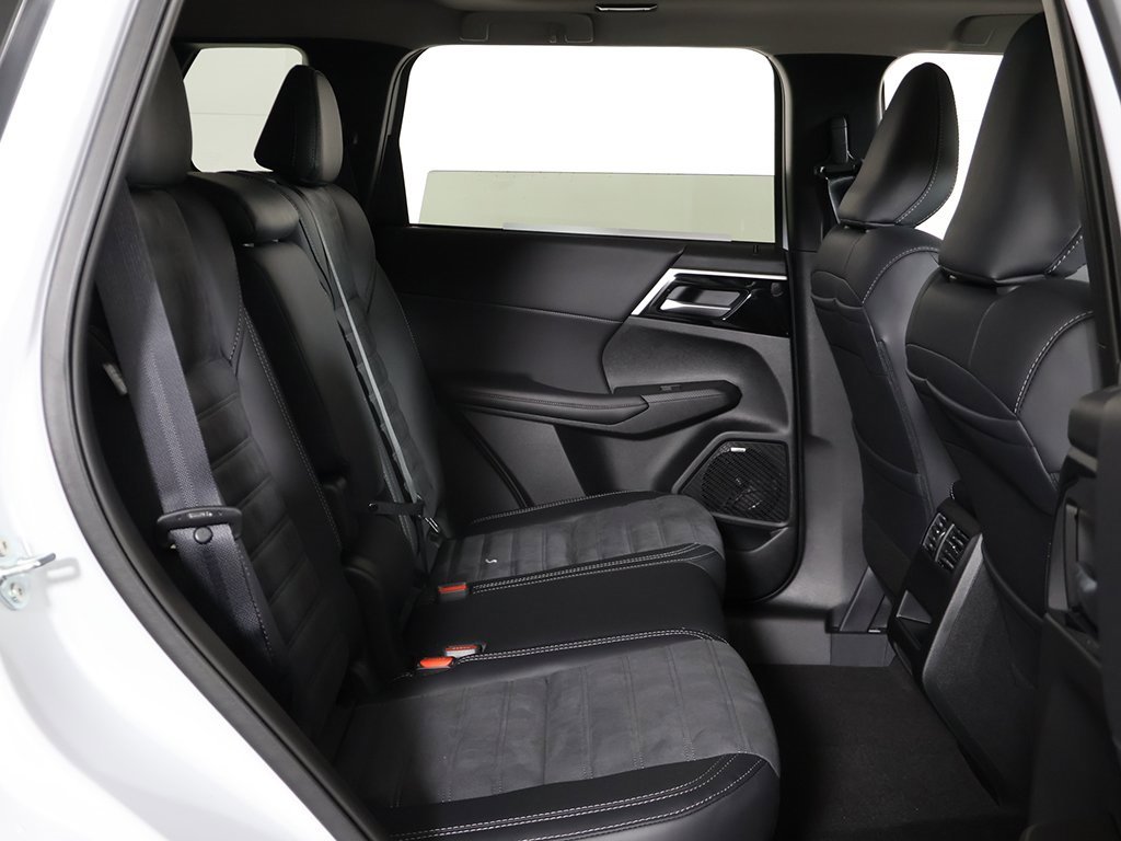 New 2026 Mitsubishi Outlander Trail Edition image 34