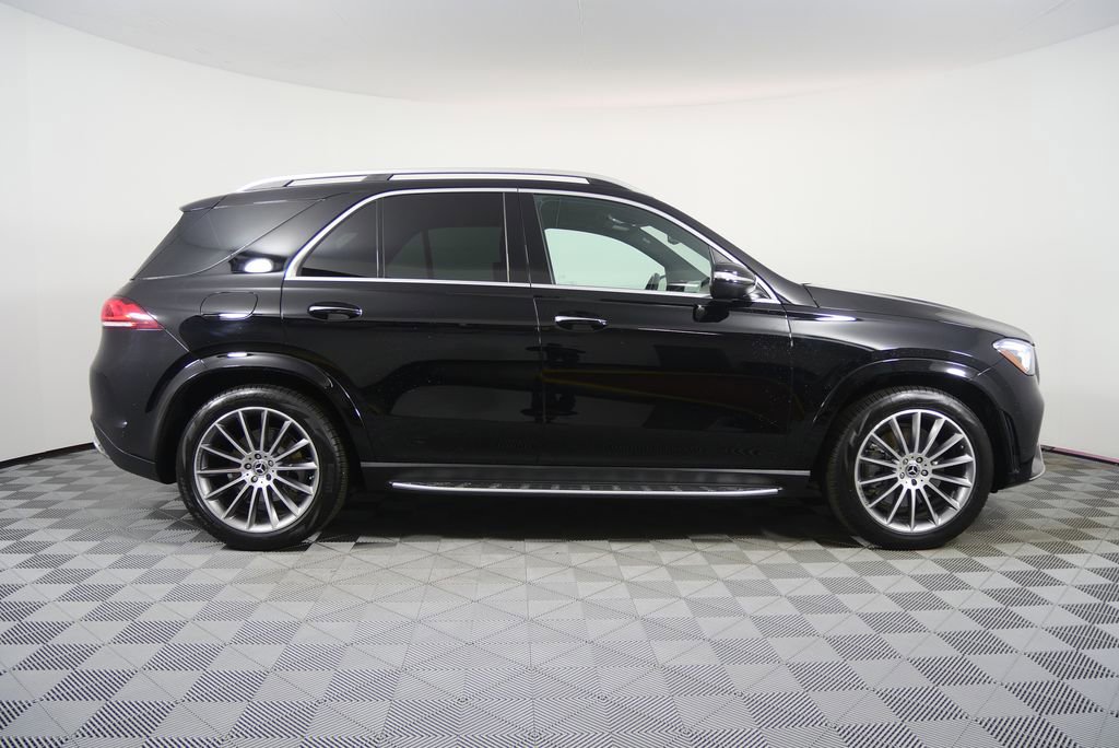 Used 2022 Mercedes-Benz GLE 450 4MATIC image 2