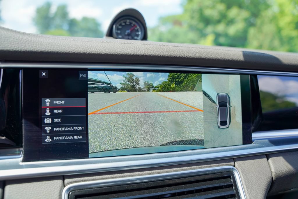 Used 2019 Porsche Panamera 4 AWD/4WD image 27