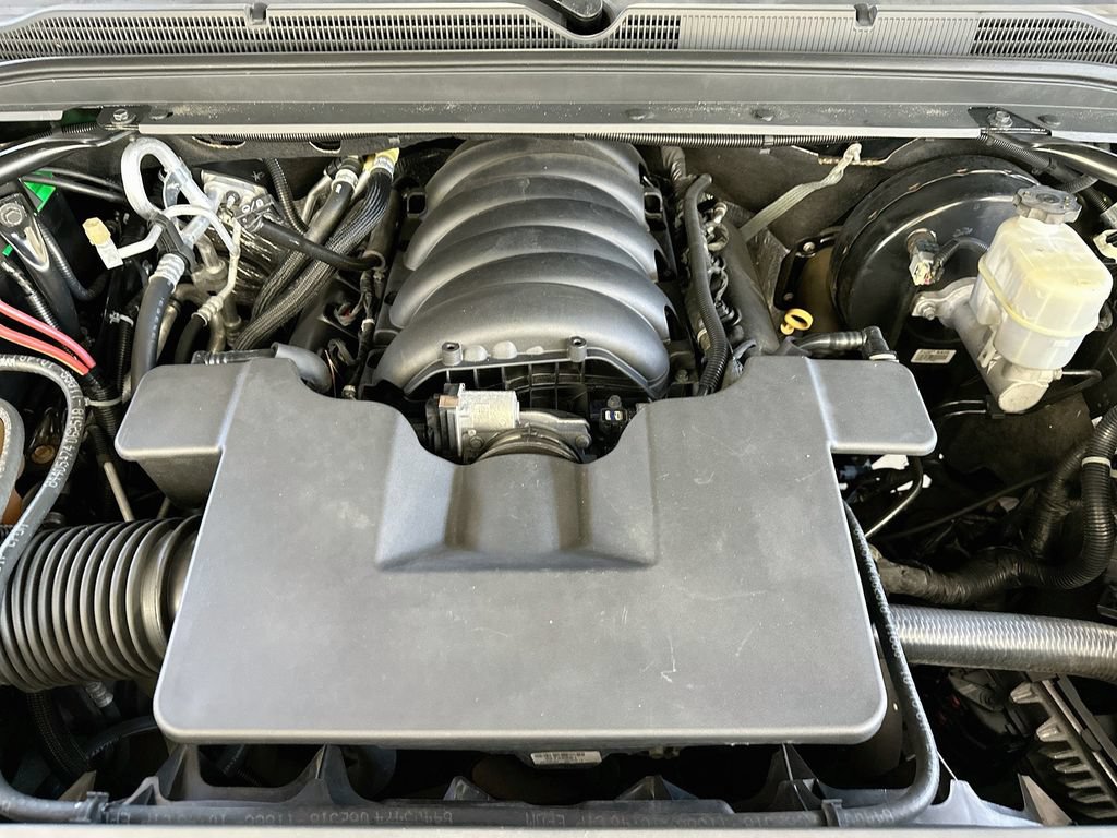 Used 2019 Chevrolet Suburban LT AWD/4WD image 31