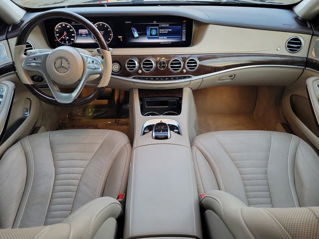 Used 2018 Mercedes-Benz S 560 Sedan image 18